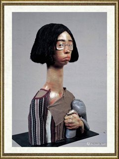 向京_镜子里的女人——兔子不属于波依斯 The Woman in the Mirror - Rabbit Doesn't Belong to Beuys